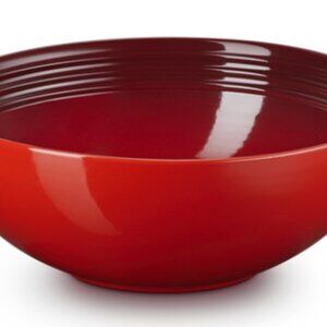 Le Creuset Classic Serving Bowl